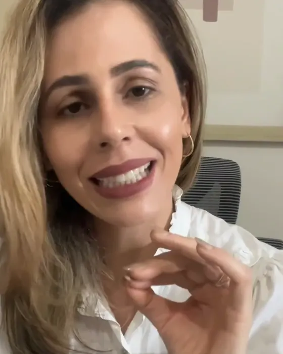 Ciany gravando um vídeo em casa